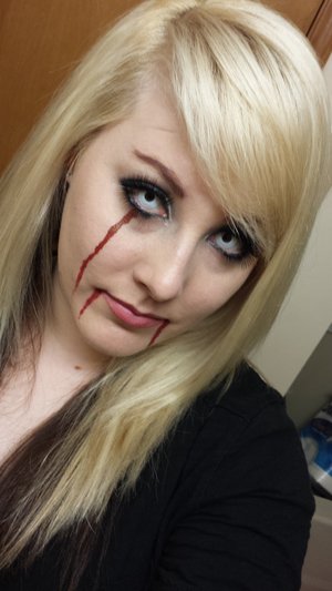 Vampire makeup i did