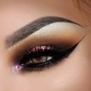 Sultry eye Makeup