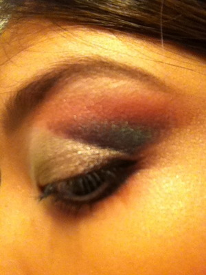 New Years Eve Makeup hope you can see the blue-green duocrome in the crease ^^
