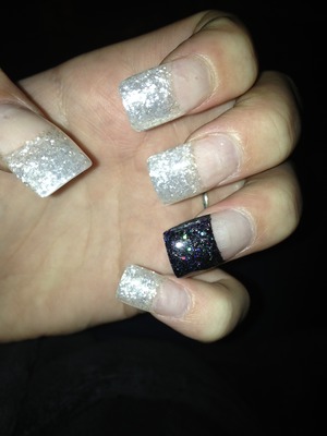 Glitter nails 