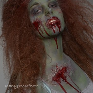 My first real photoshoot and I just had to do a zombie. I love them so much!! 