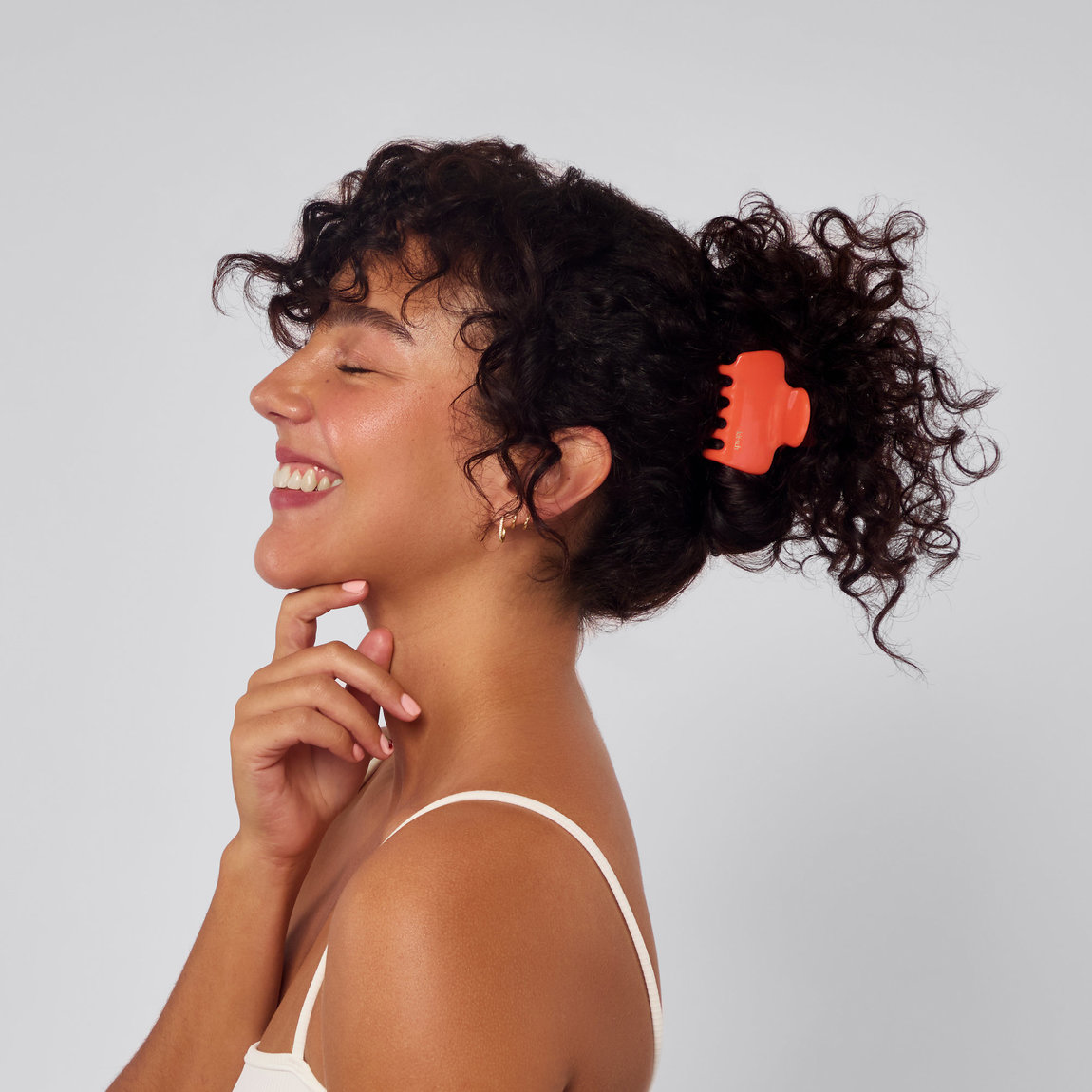 Kitsch Medium Cloud Claw Clip Cherry | Beautylish
