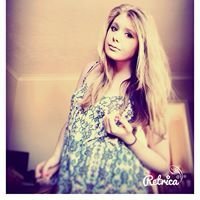 Lizzie R.