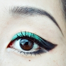 Shimmery Green Cat Eye