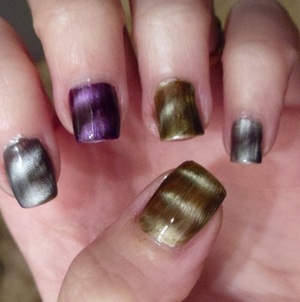 Magnetic nail polish manicure