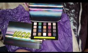 URBAN DECAY VIVCE 3 PALETTE UNBOXING