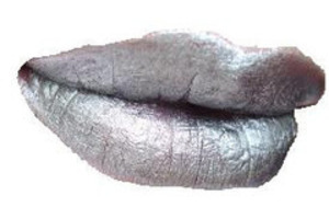 Silver Lipstick with aloe and vitamin e