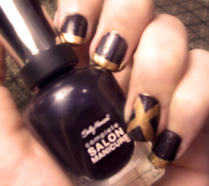 http://siranthanails.blogspot.com/2012/08/cross-design-with-milani-and-sally.html