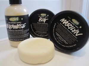 LUSH Review - head case volume and shine