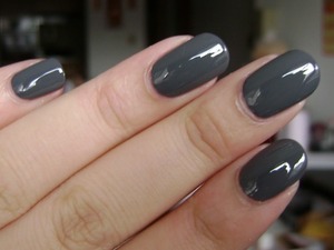 Love grey nail polish