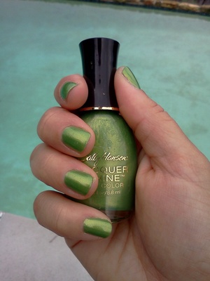 Sally Hansen Lacquer Shine in Glow (always have a hankering for green apple jolly ranchers when I wear this color)