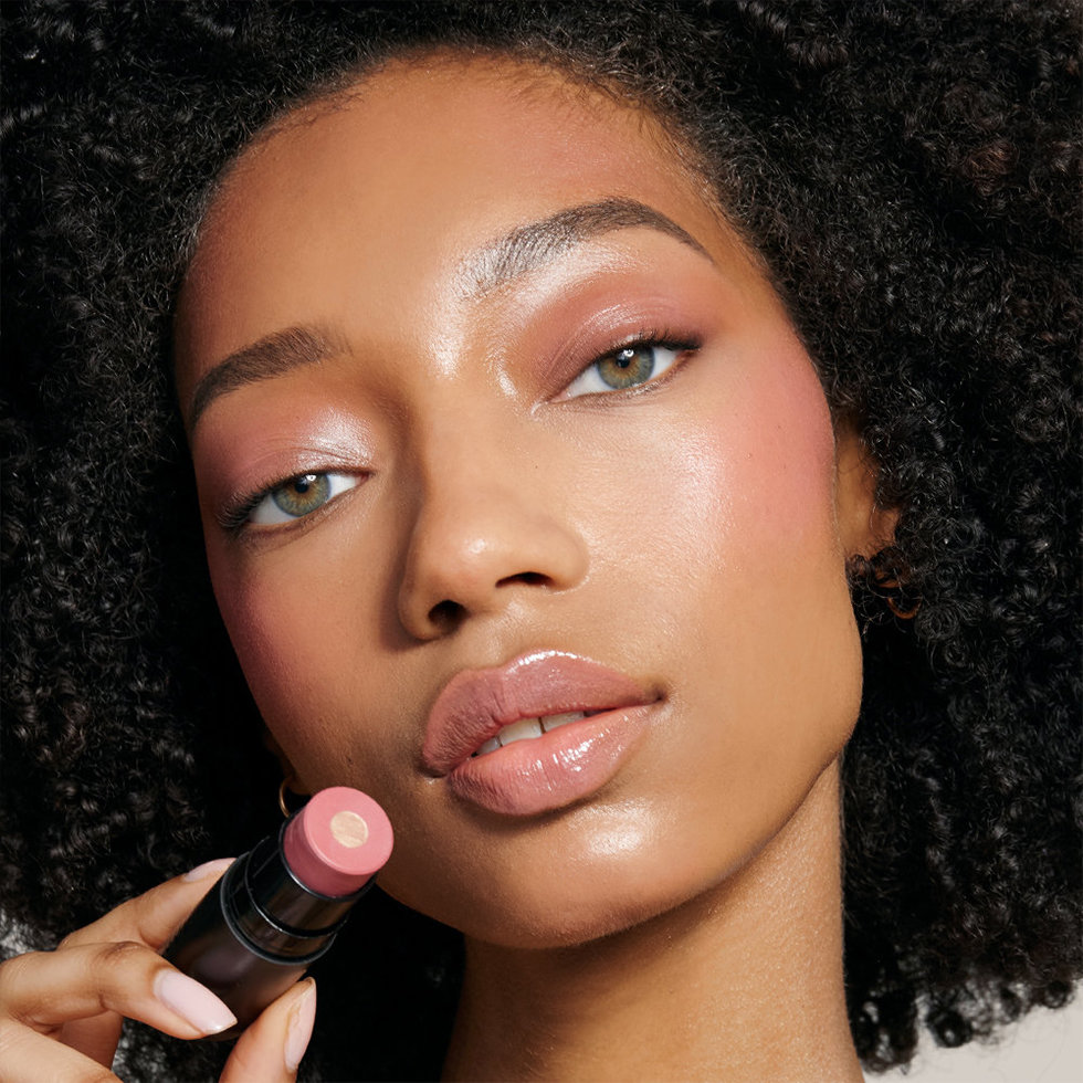 Nudestix model wearing the Nudies Matte + Glow Core in Pink Ice