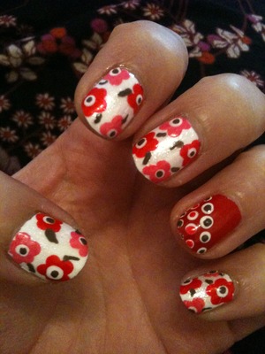 Inspired by Bubzbeauty's 'Arty Floral Nails' youtube tutorial :D