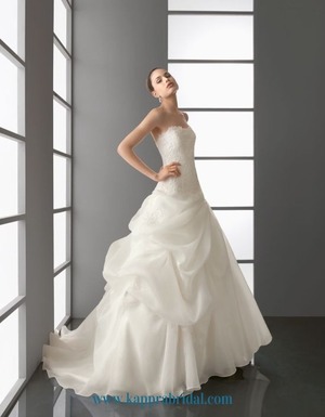 KappraBridal.com is the best online Wedding Dresses Shop where you can buy the dicount Aire Barcelona 114 / Panda and other Aire Barcelona Style etc. http://www.kapprabridal.com/aire-barcelona-114-panda-wedding-dresses-p-6407.html