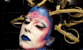Katy Perry`s ET Makeup Look