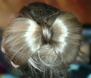 Hair bow (: