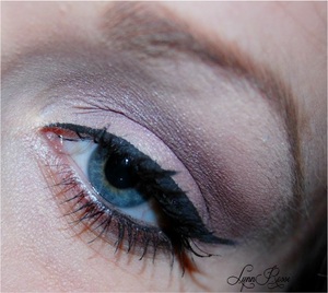 neutral eye