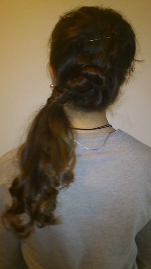 Yesterday I tried to make retro side ponytail for the first time. Here is a pic. Hope it was not bad.. 